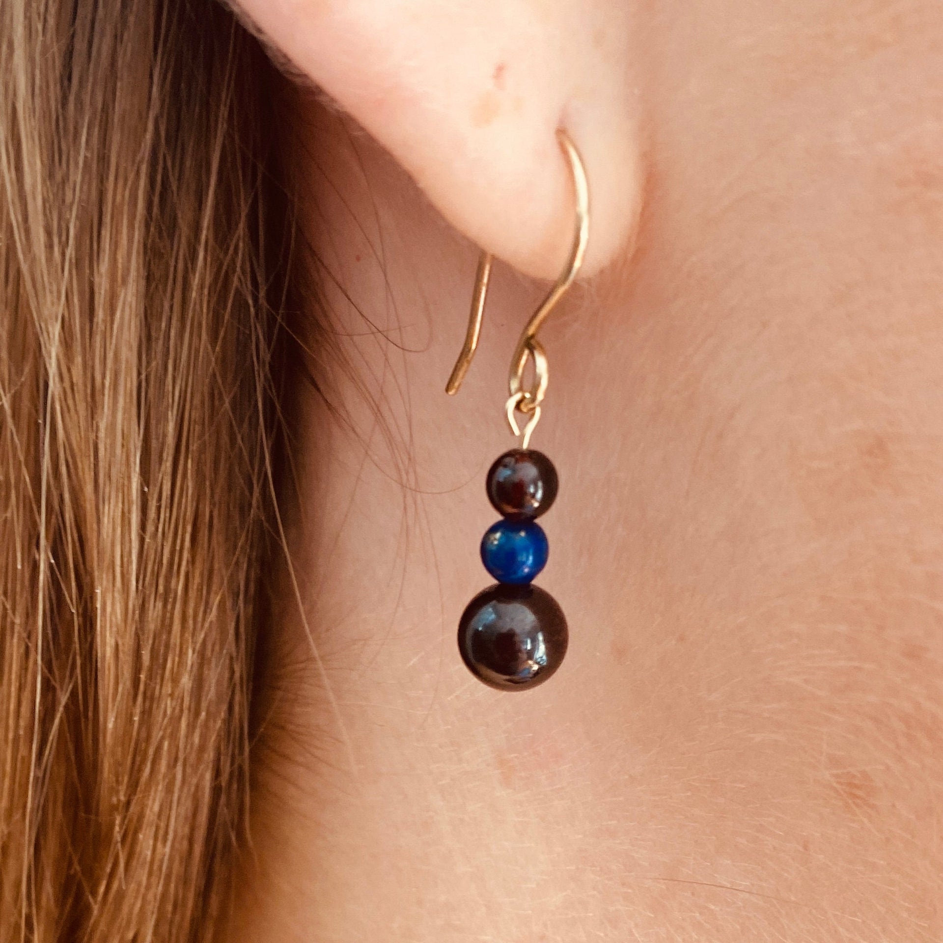 Solid 9 Carat Yellow Gold Red Garnet and Lapis Lazuli Earrings - Empaness